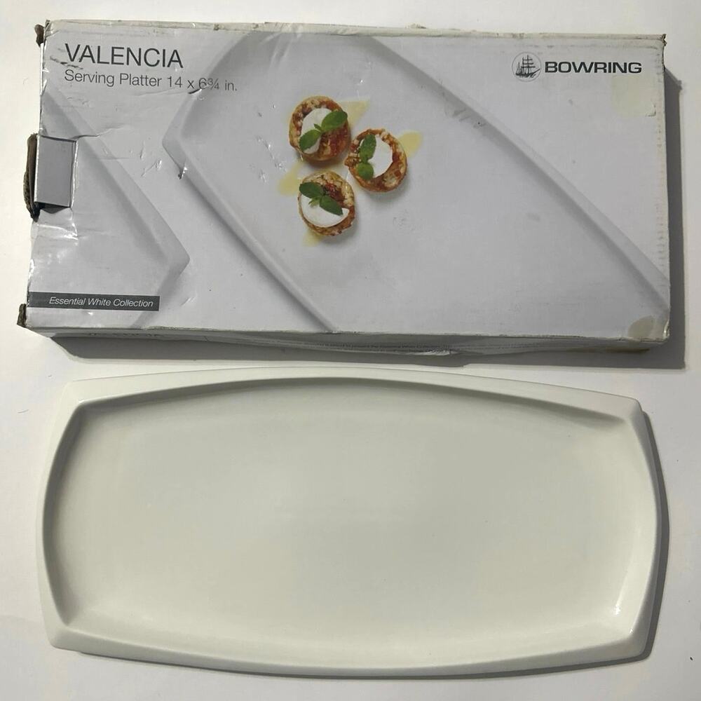 2 Valencia, Essential White Collection, Bowri g Serving Platters  14x6 3/4 “ New